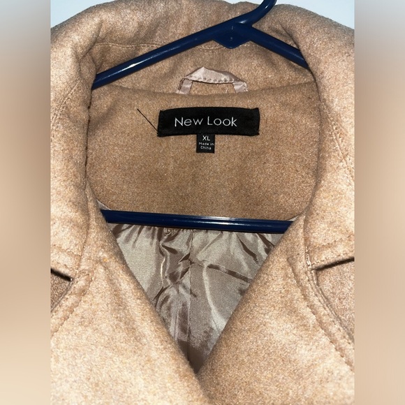 Camel 🐪 pea coat - Picture 2 of 9